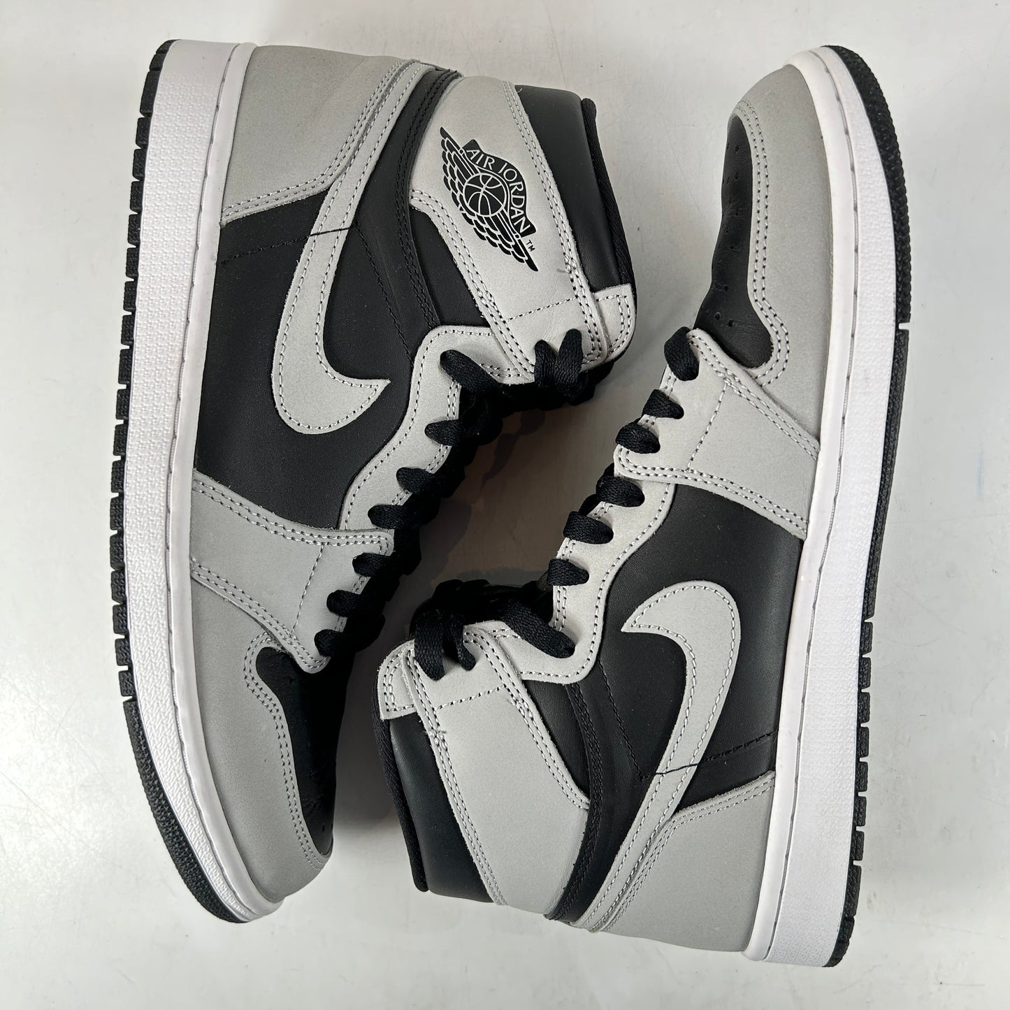 555088 035 Jordan 1 Sombra 2.0