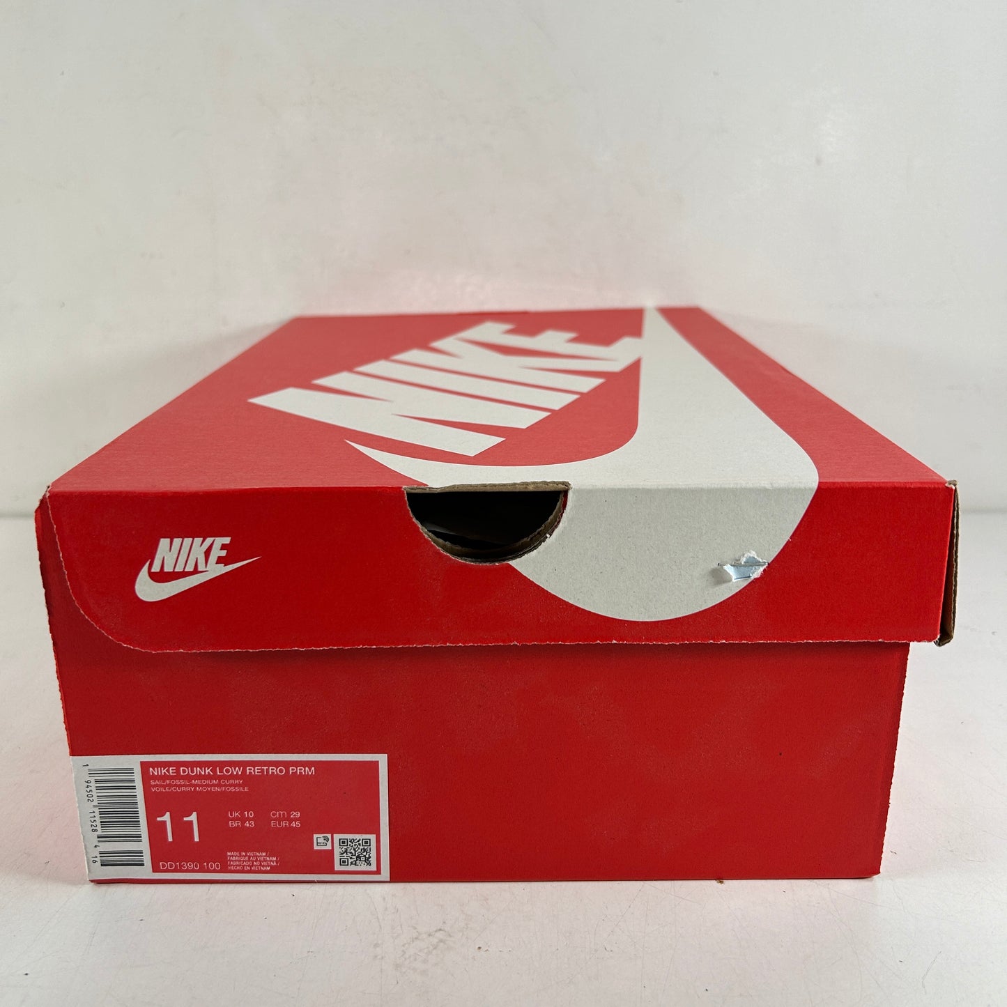 DD1390 100 Nike Dunk Low Medium Curry [USED] - 11 M (Used)