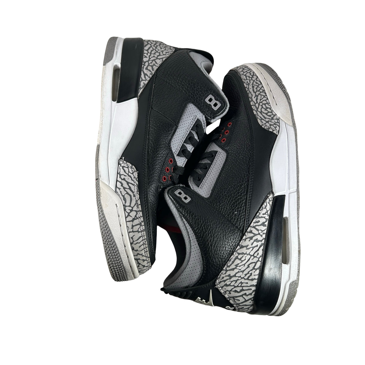 854262 001 Jordan 3 Black Cement 2018 [USED] - 12 M (Used8)