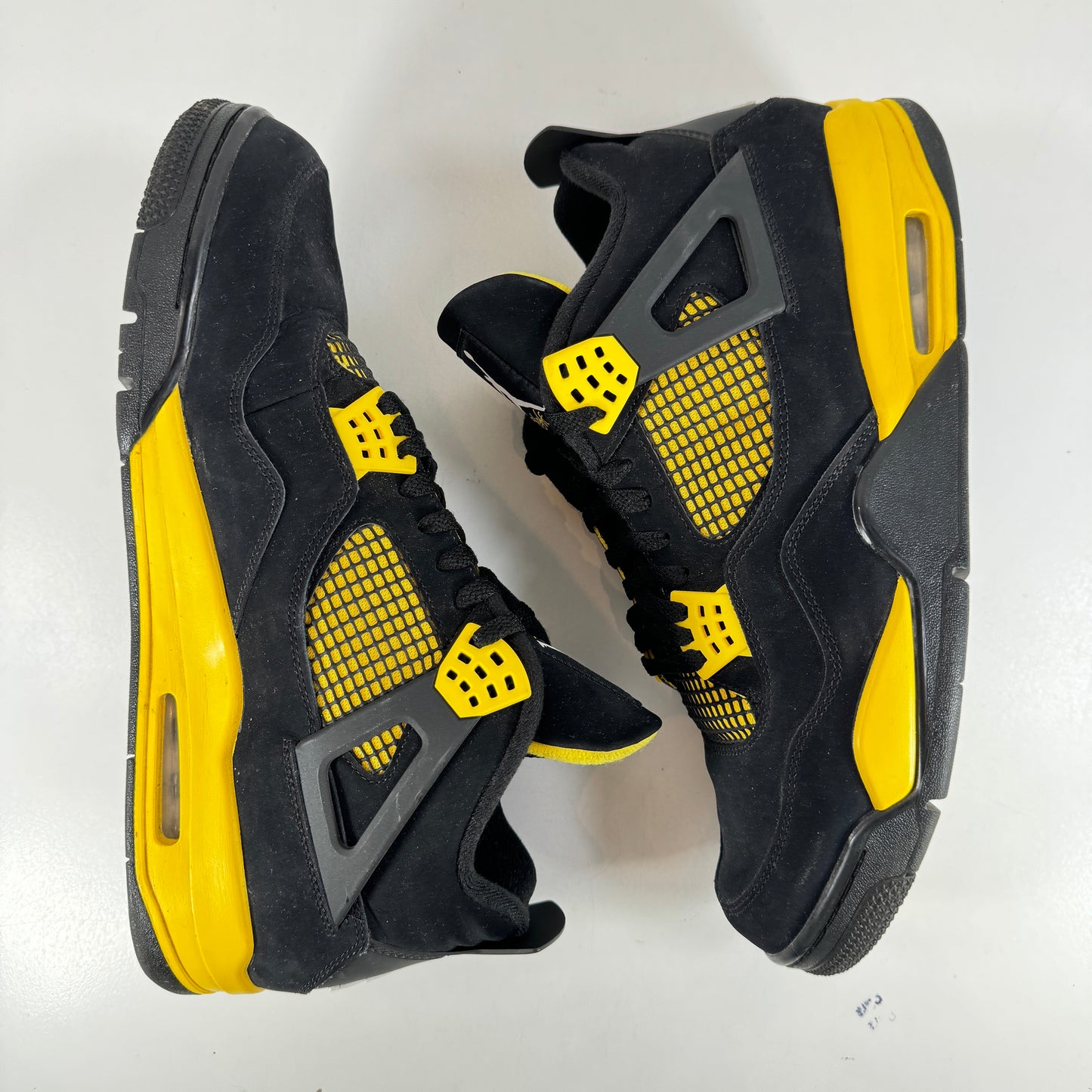 DH6927 017 Jordan 4 Retro Thunder [USED] - 14 M (Used)