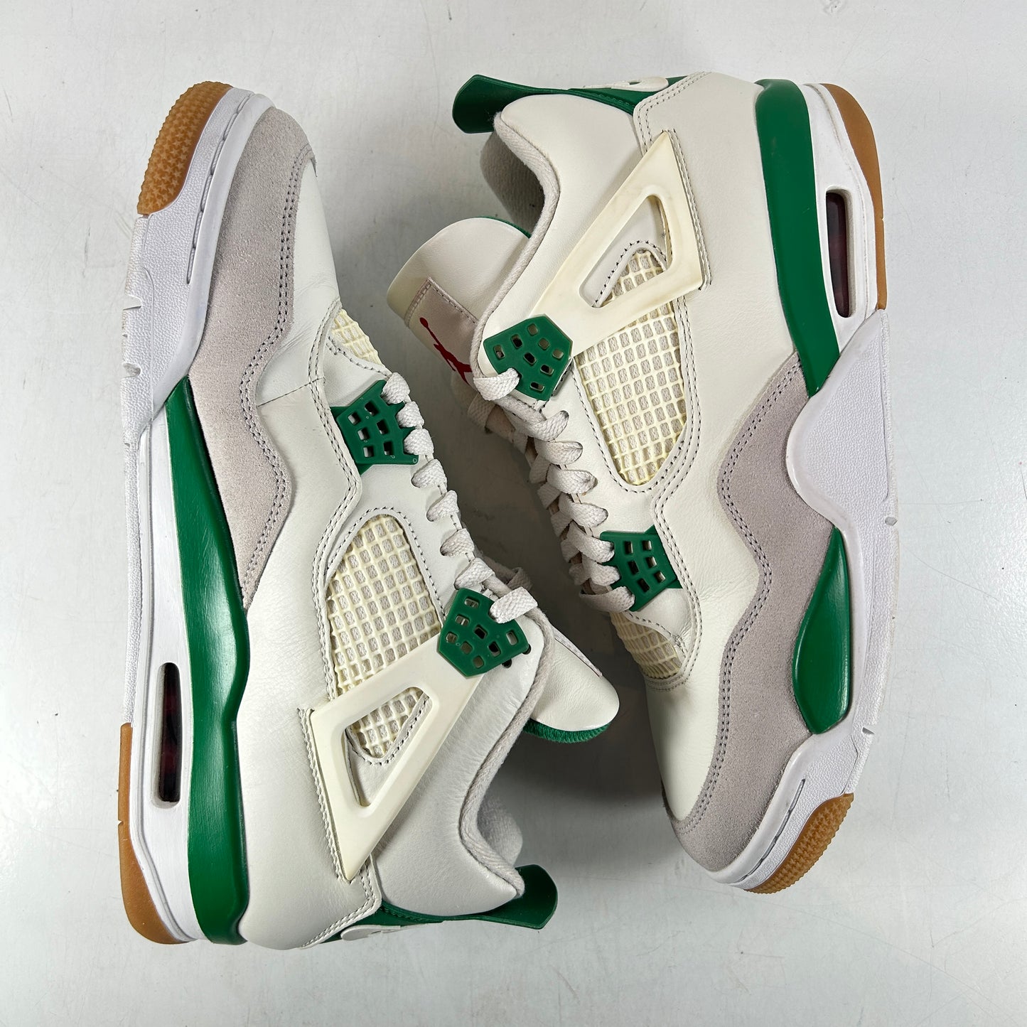 DR5415 103 Jordan 4 Retro SB Pine Green [USED] - 9.5 M (Used2)