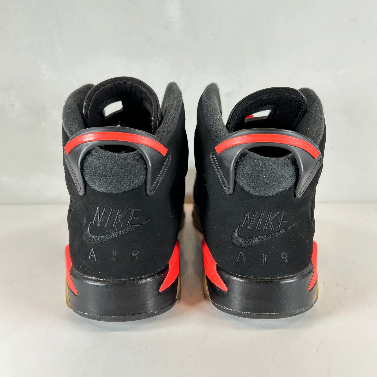 384665 060 Jordan 6 Black Infrared 2019 (GS) - 7 Y (Used)