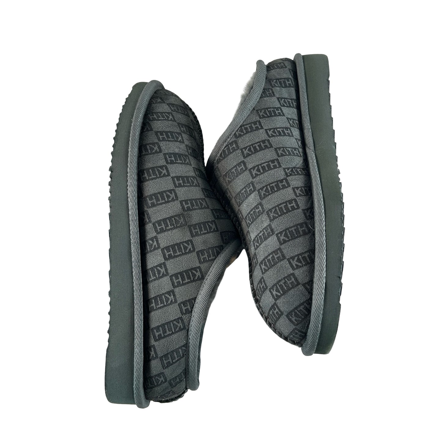 KHMSH0004 302 Kith Kithmas Monogram Shearling Slippers Stadium