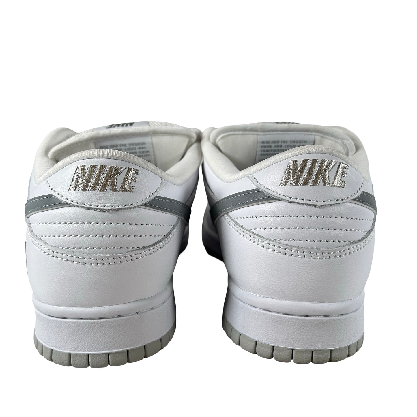 HQ8487 100 Nike SB Dunk Low Supreme 94 White Metallic Silver [USED] - 9.5 M (Used)
