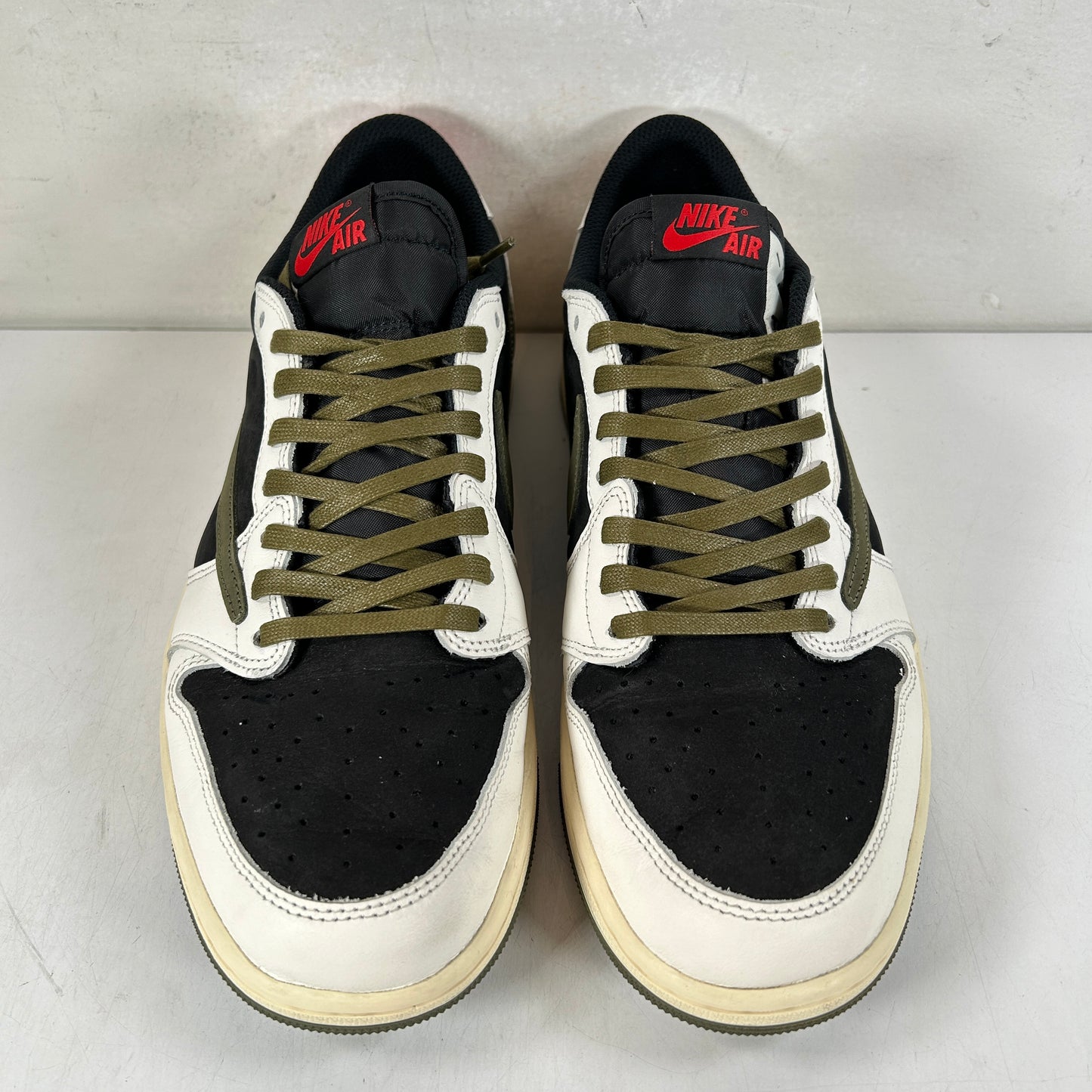 DZ4137 106 Jordan 1 Retro Low OG SP Travis Scott Olive (W) [USED] - 12 W (Used)