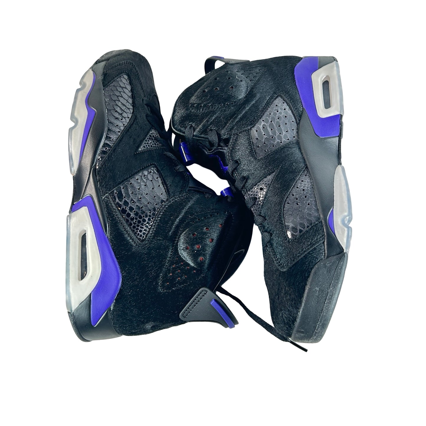 AR2257 005 Jordan 6 Retro Social Status - 12 M (Yellowing2)