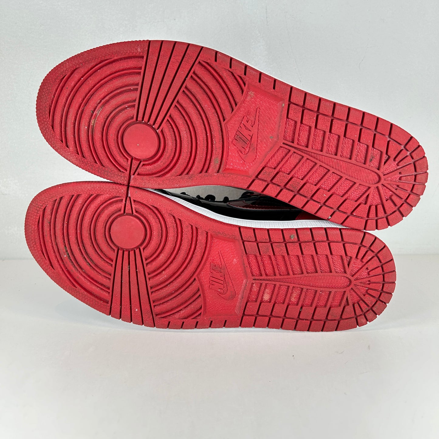 555088 063 Jordan 1 Retro High OG Patent Bred [USED] - 11.5 M (Used)