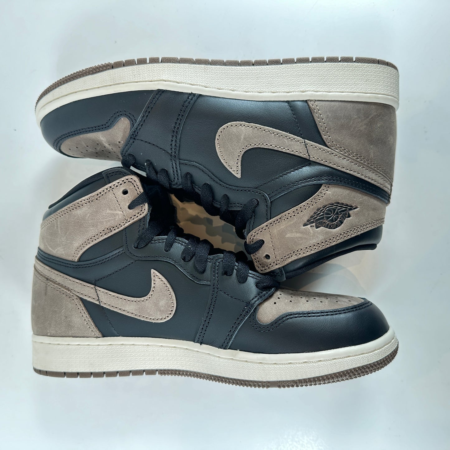 FD1437 020 Jordan 1 Retro High OG Palomino (GS) [USED] - 7 Y (Used2)