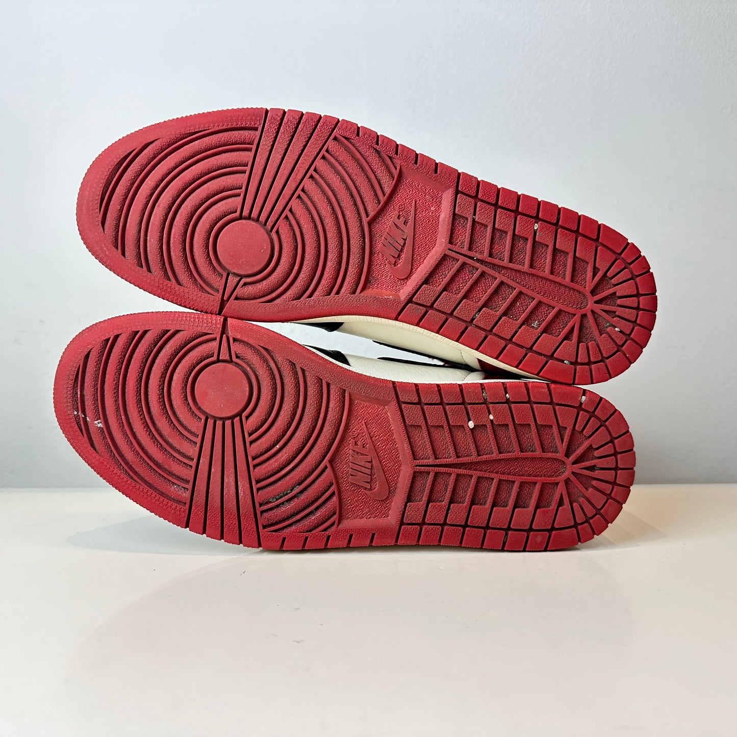 555088 610 Jordan 1 Bred Toe [USED] - 9.5 M (Used) (No Box)