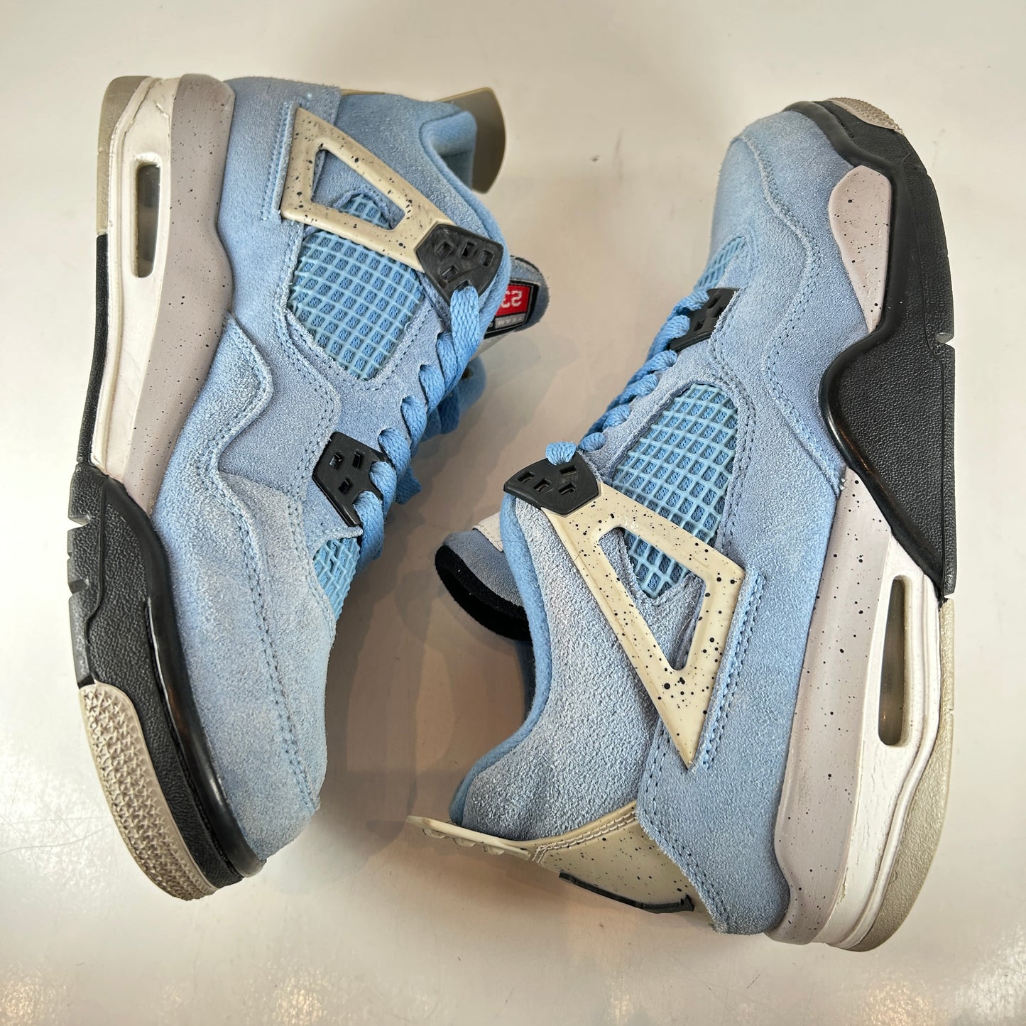408452 400 Jordan 4 Retro University Blue (GS) [USED] - 7 Y (Used) (No Box)