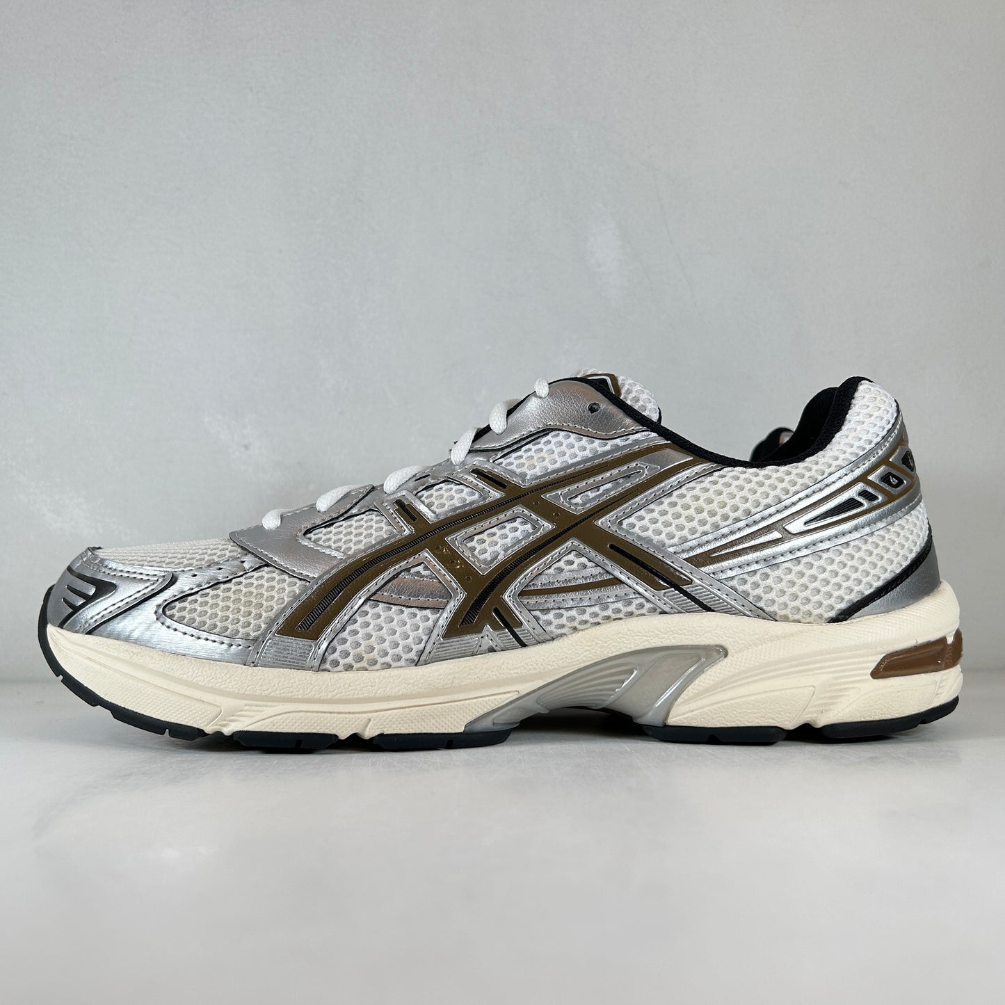 1201A256 113 ASICS Gel-1130 White Clay Canyon [USED] - 12 M (Used)