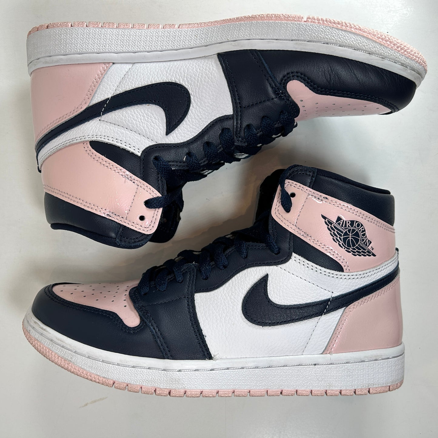 DD9335 641 Jordan 1 Retro High OG Atmosphere (W) [USED] - 8.5 W (Used)