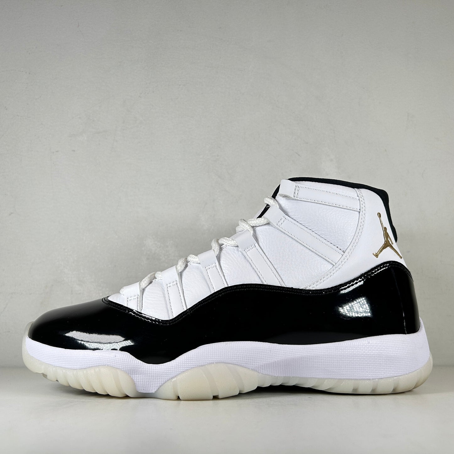 CT8012 170 Jordan 11 Retro DMP Defining Moments (2023) [USED] - 10.5 M (Used4)