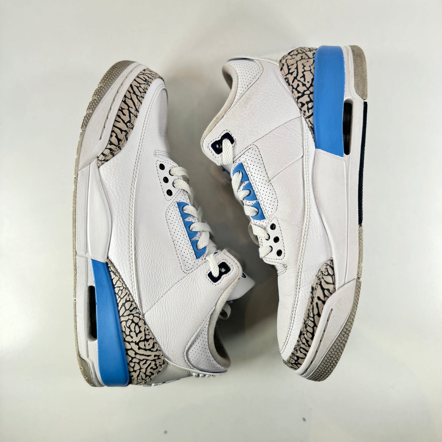 CT8532 104 Jordan 3 Retro UNC (2020) [USED] - 9.5 M (Used)