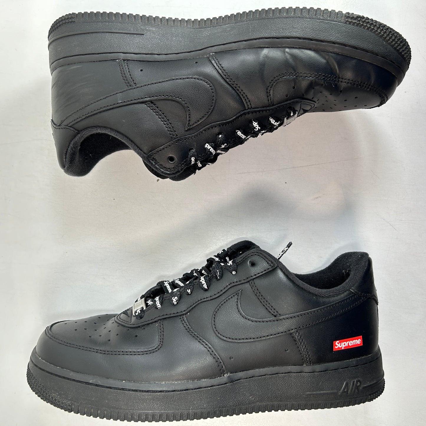 CU9225 001 Air Force 1 Low Supreme Black [USED] - 8 M (Used)