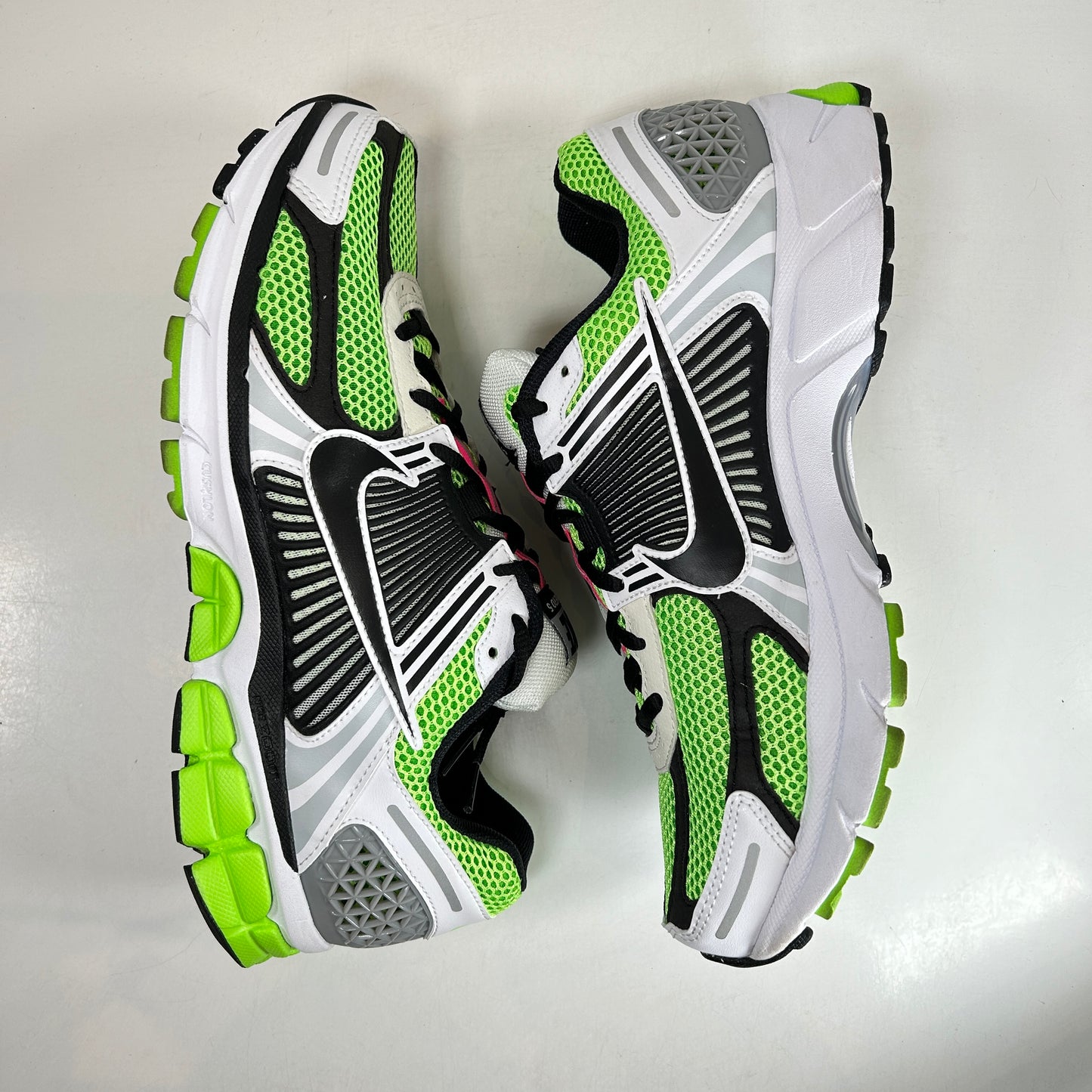 CI1694 300 Nike Zoom Vomero 5 Electric Green Black [USED] - 11.5 M (Used)