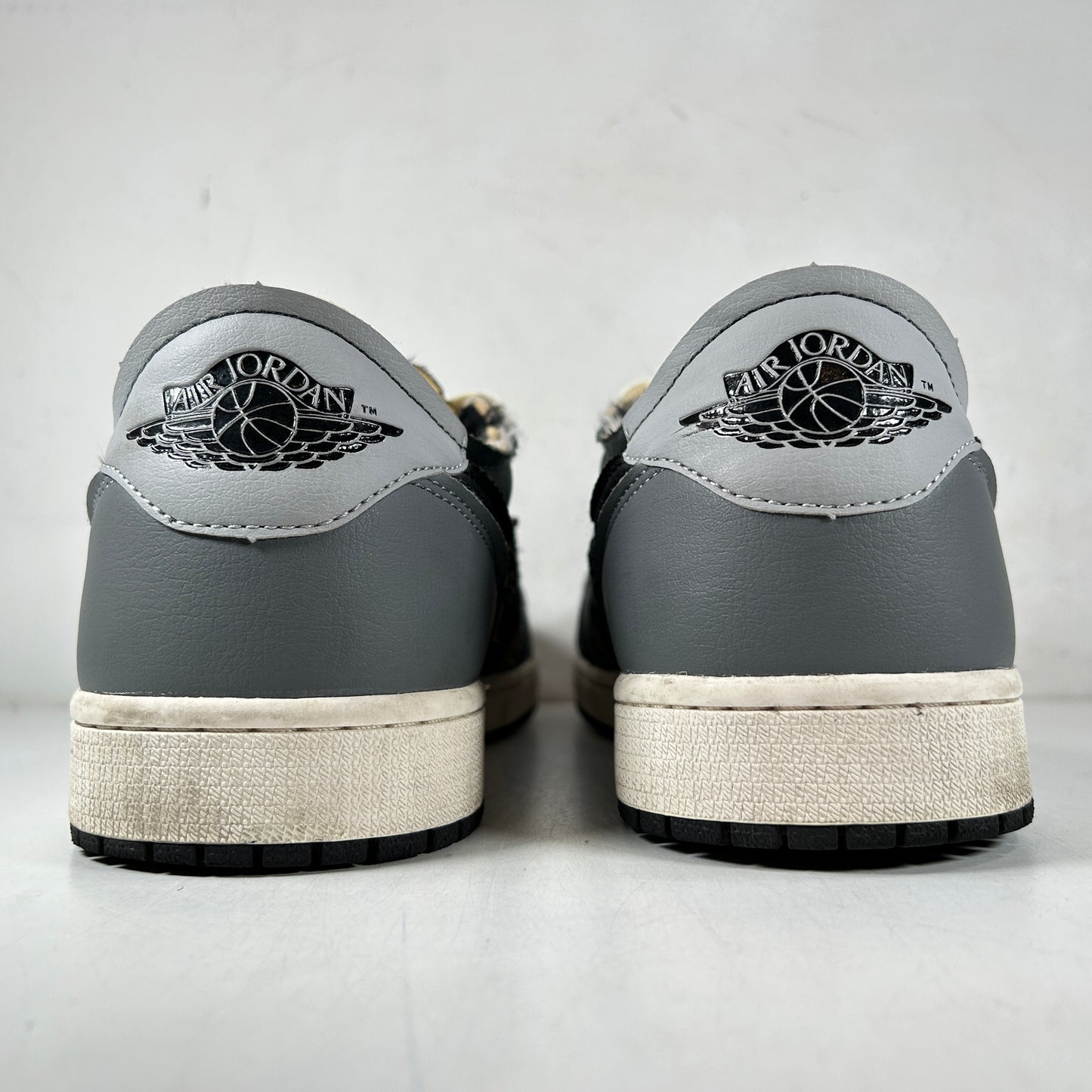 DV0982 006 Jordan 1 Low OG EX Black Smoke Grey [USED] - 14 M (Used) (No Box2)
