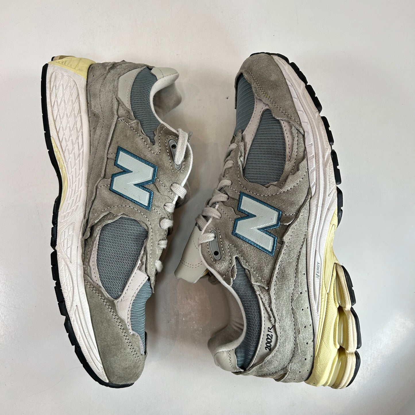 M2002RDD New Balance 2002R Protection Pack Mirage Grey [USED] - 11 M (Used) (No Box)