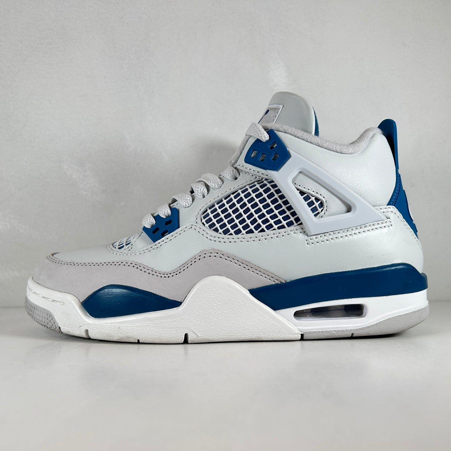 HF4281 141 Jordan 4 Retro Military Blue (2024) (GS) [USED] - 6 Y (VNDS)