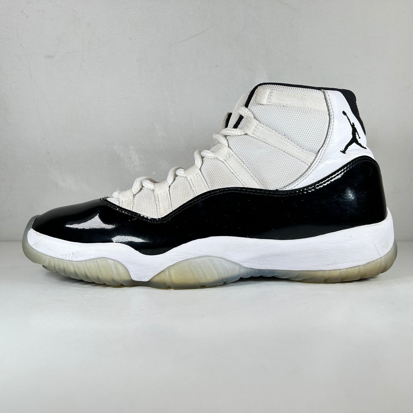 378037 100 Jordan 11 Concord [USED] - 10.5 M (Used) (Replace Box)