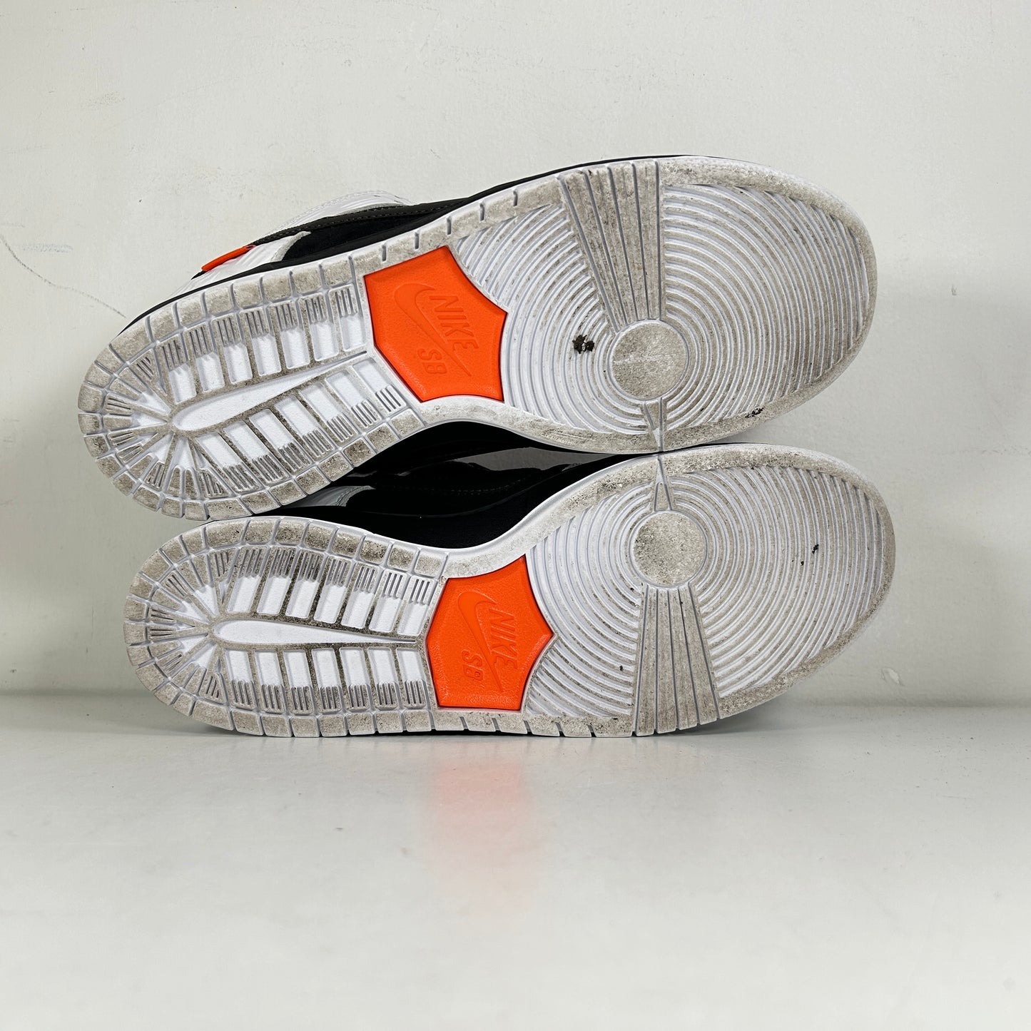 FD2629 100 Nike SB Dunk Low TIGHTBOOTH [USED] - 11.5 M (Used) (No Box)