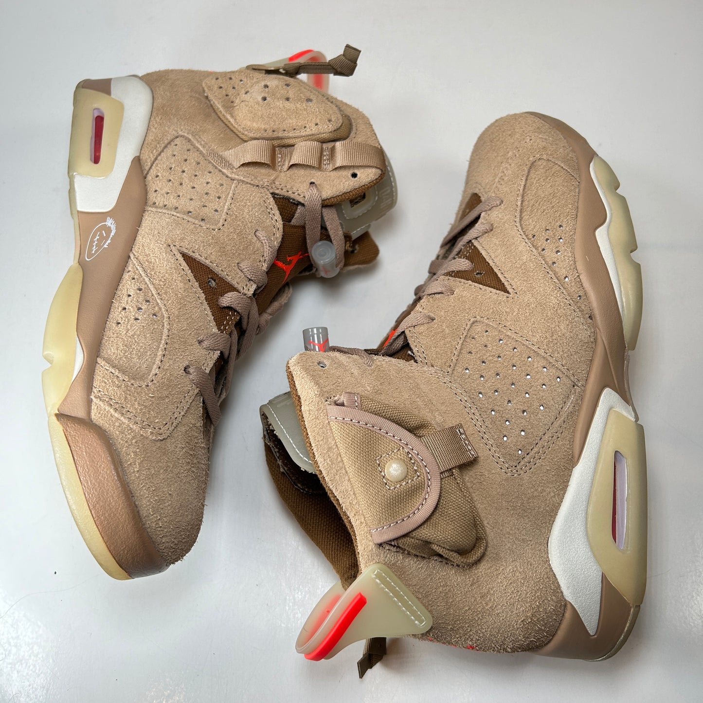 DH0690 200 Jordan 6 Retro Travis Scott British Khaki [USED] - 8.5 M (Used2)