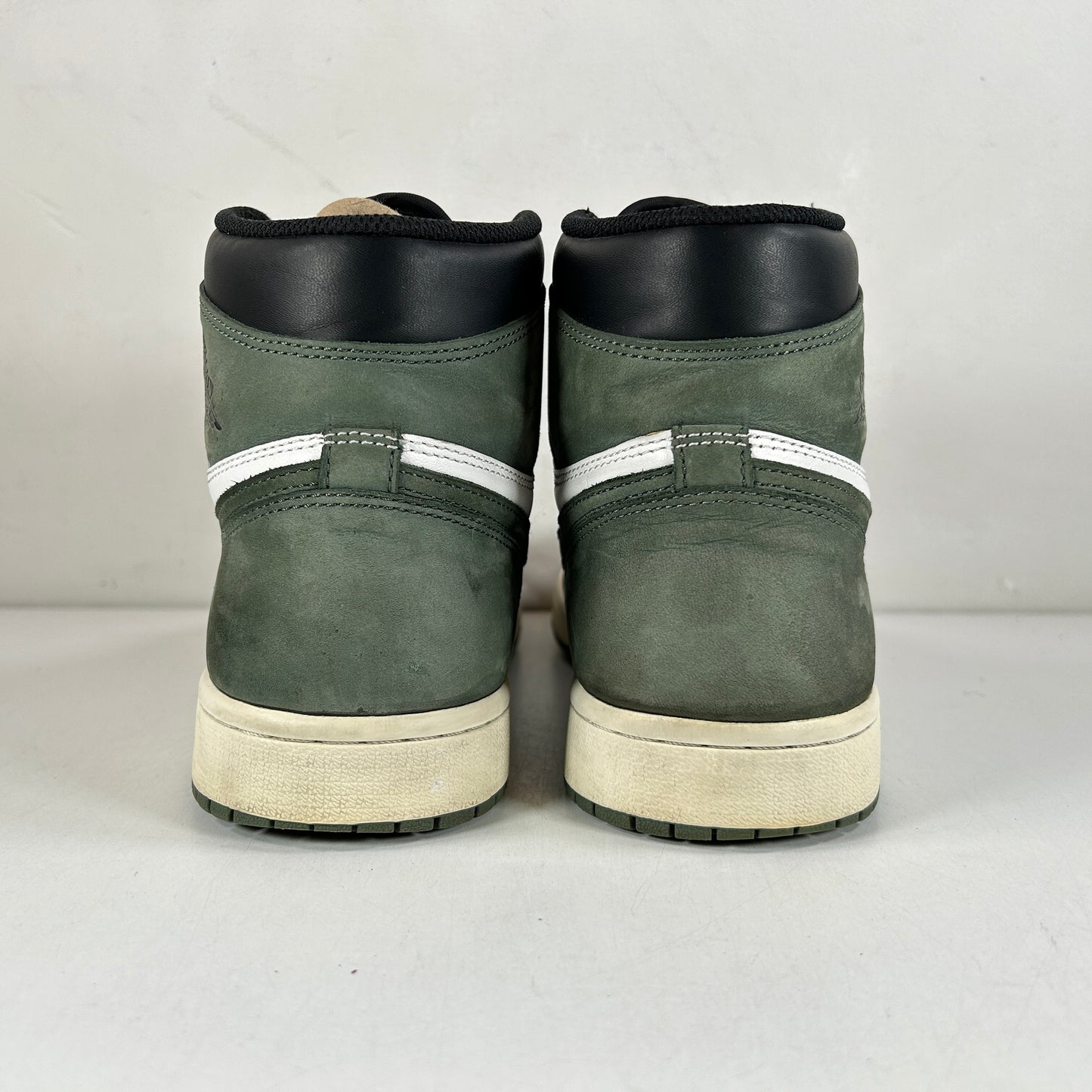 555088 135 Jordan 1 Clay Green [USED] - 9 M (Used) (No Box)
