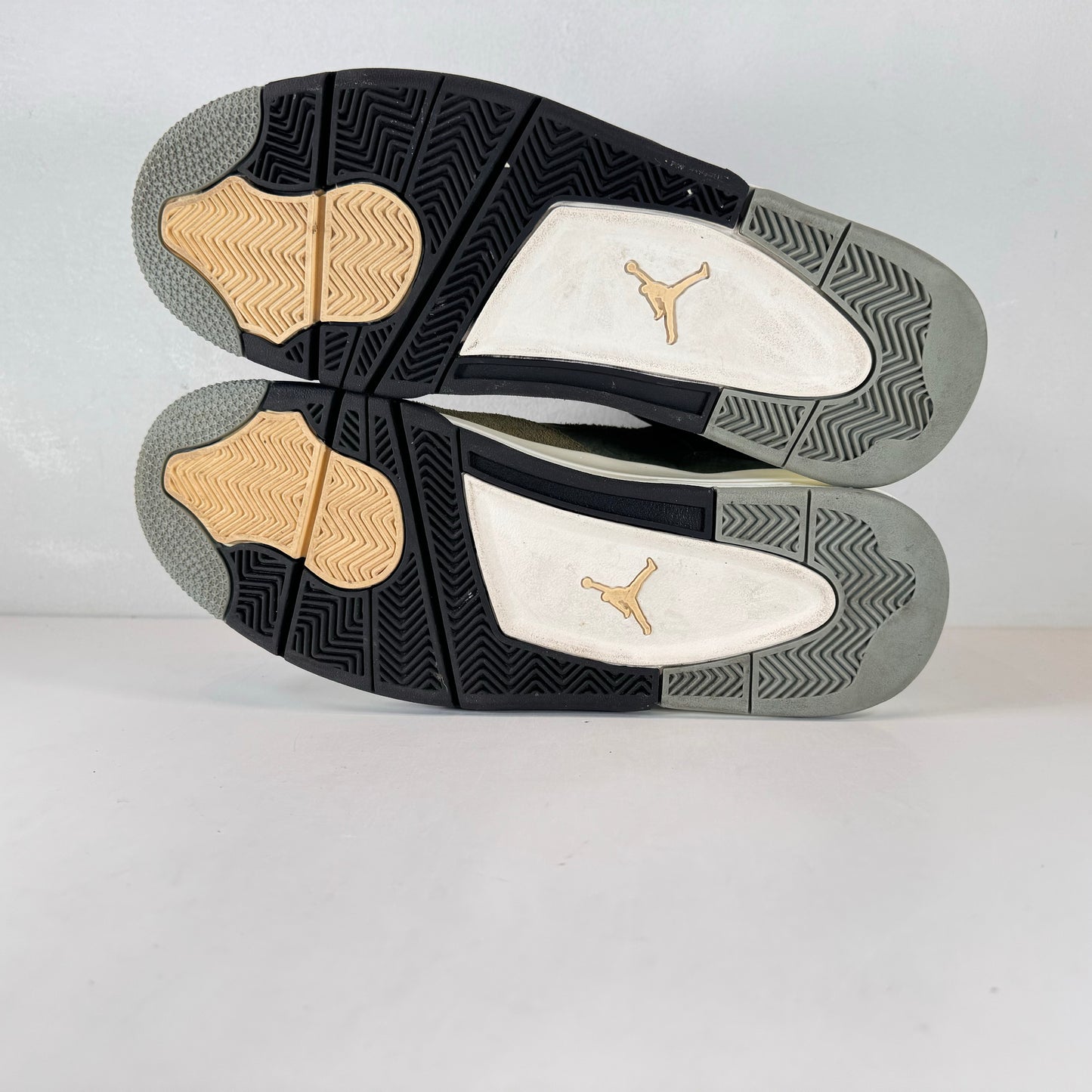 FB9927 200 Air Jordan 4 Craft Medio Oliva