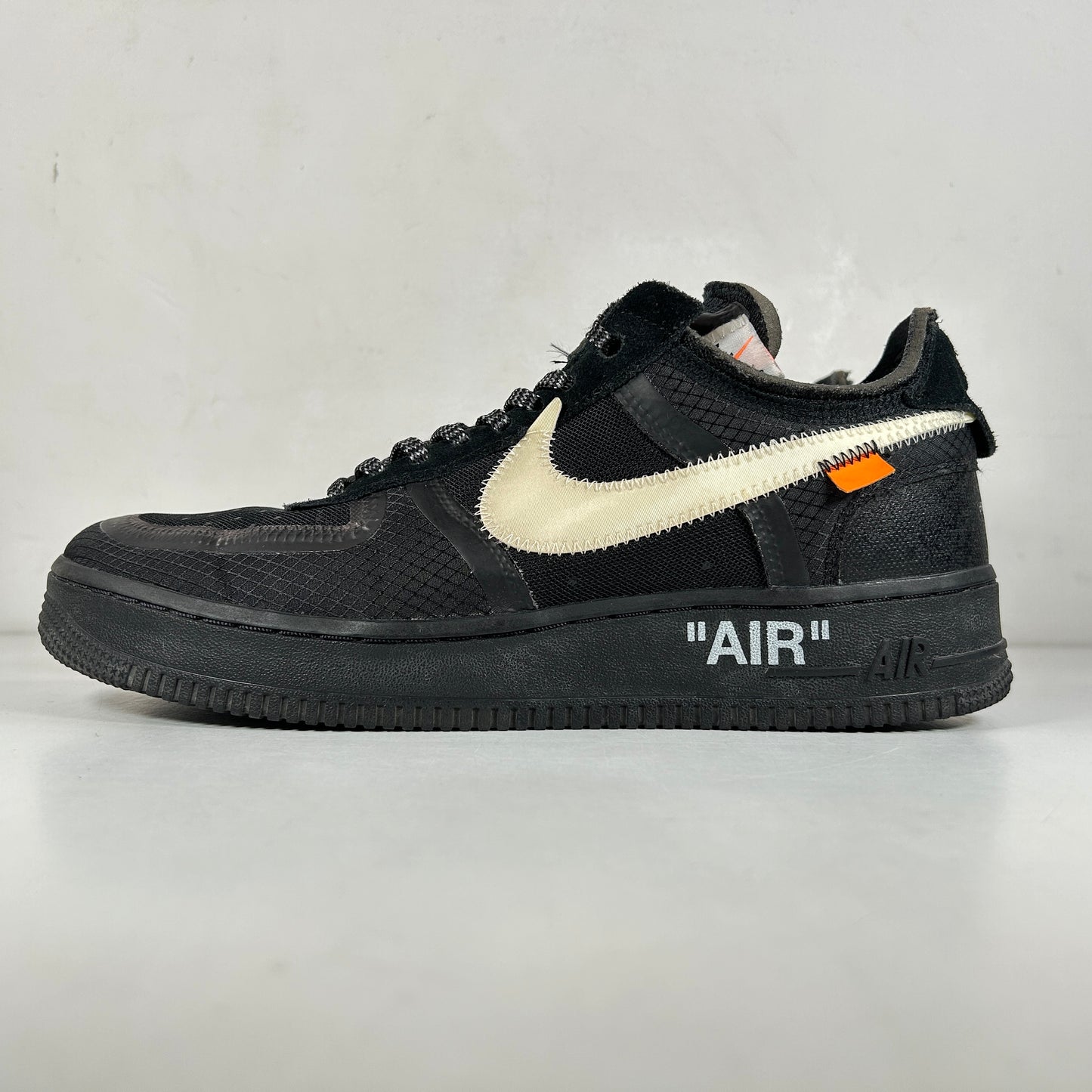 AO4606 001 Nike Air Force 1 Low Off-White Black White [USED] - 9.5 M (Used)