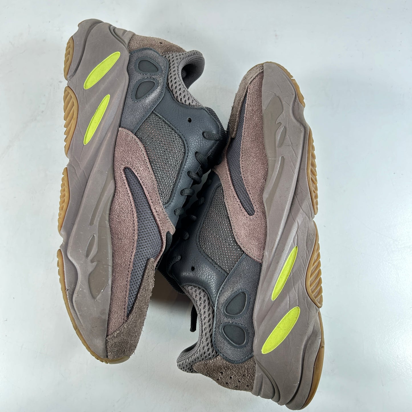 EE9614 Yeezy Boost 700 Mauve [USED] - 10.5 M (Used) (Replace Box)