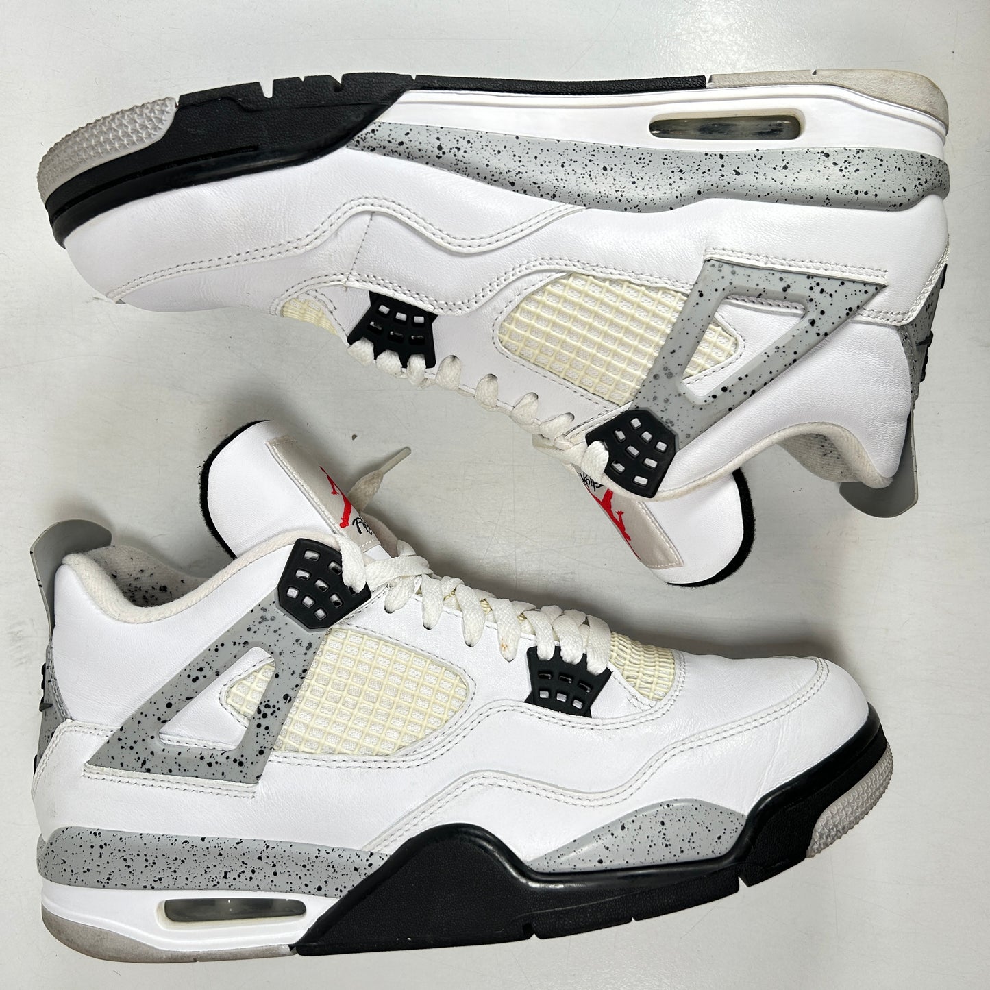 840606 192 Jordan 4 White Cement [USED] - 11 M (Used) (No Box2)