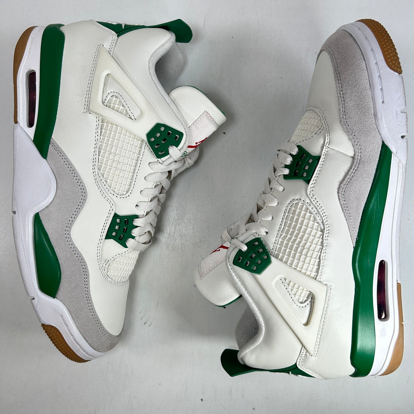 DR5415 103 Jordan 4 Retro SB Pine Green [USED] - 10.5 M (Used2)