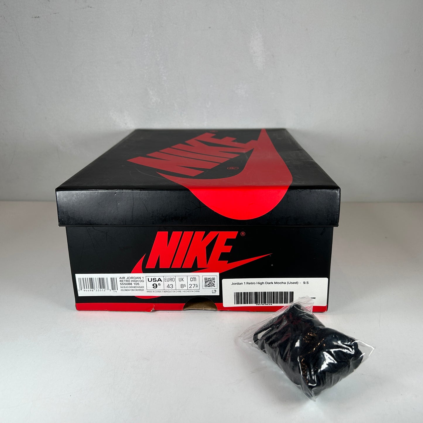 555088 105 Jordan 1 Mocha [USED] - 9.5 M (Used2)