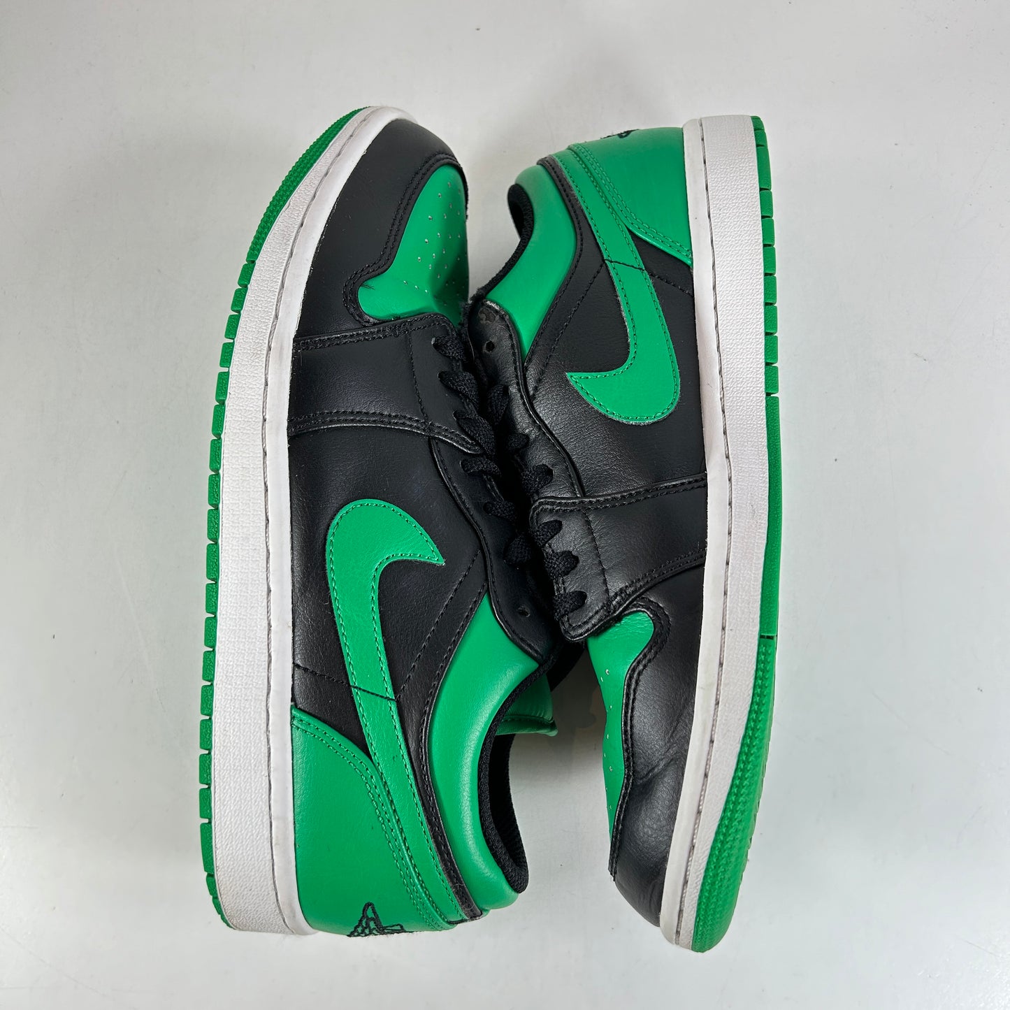 553558 065 Jordan 1 Low Lucky Green [USED] - 8 M (Used) (No Box)