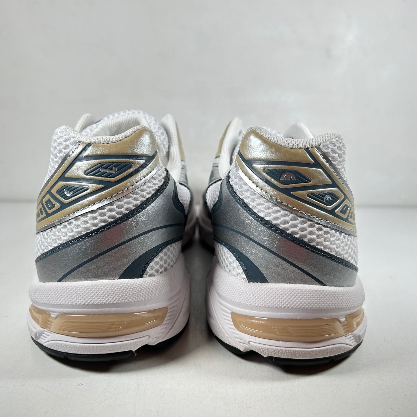 1201A256 117 ASICS Gel-1130 White Wood Crepe [USED] - 11 M (VNDS)