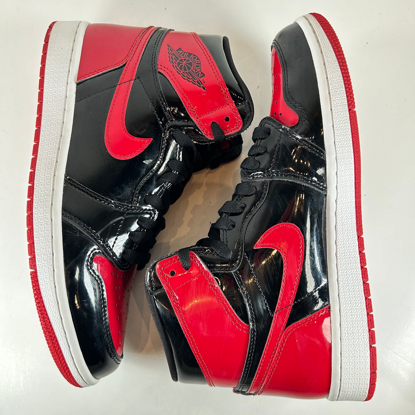 555088 063 Jordan 1 Retro High OG Patent Bred [USED] - 8.5 M (Used)