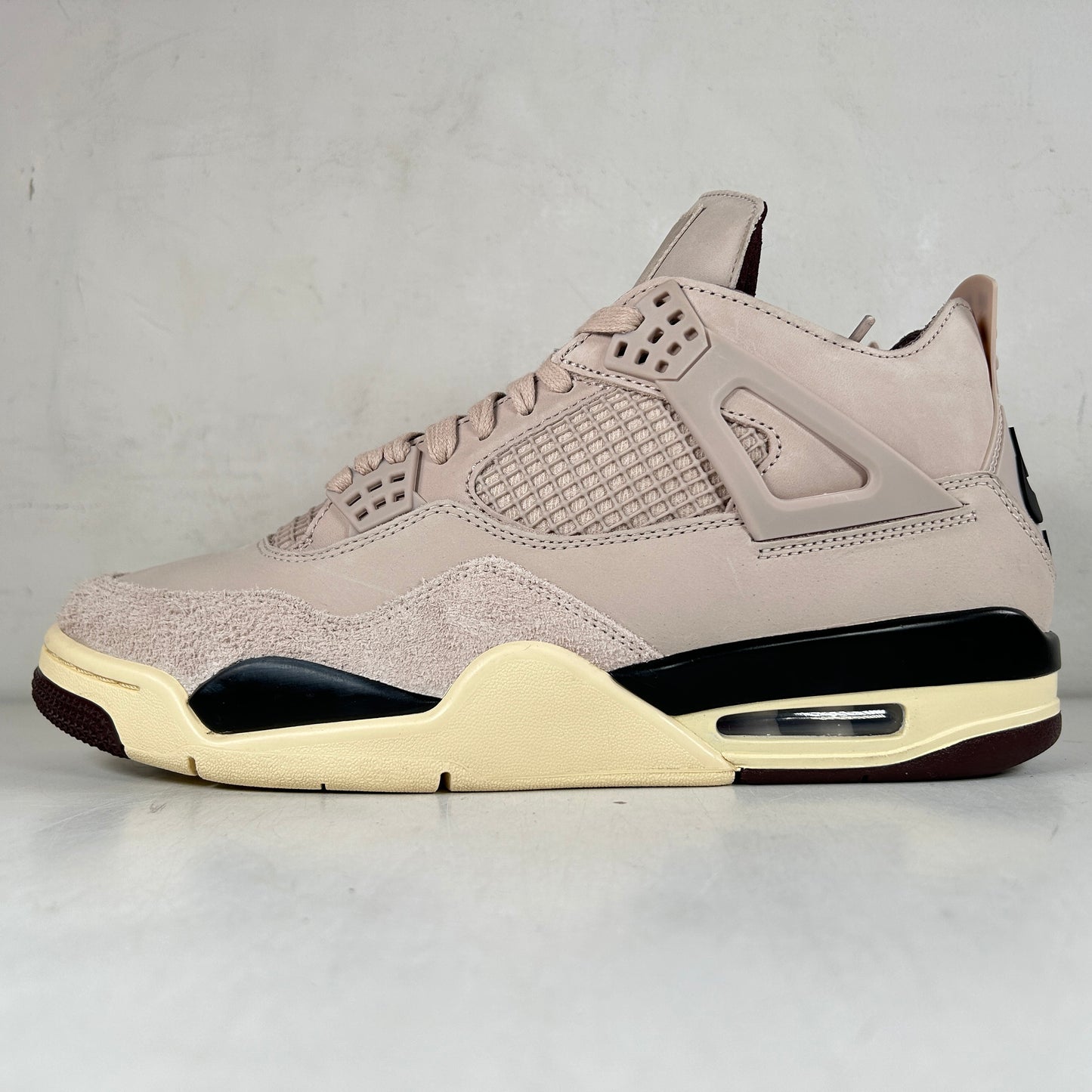 FZ4810 200 A Ma Maniére x Wmns Air Jordan 4 Retro 'Phantom' [USED] - 11.5 W (Used)