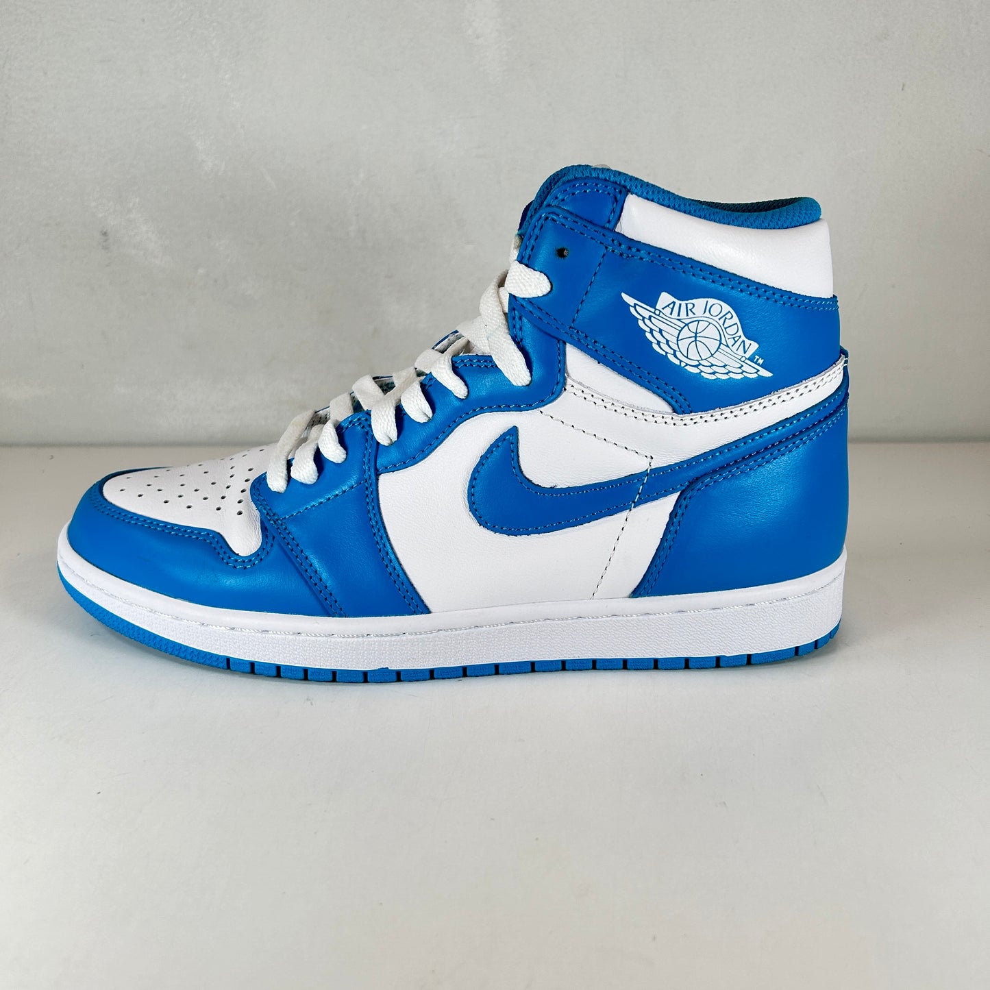 555088 117 Jordan 1 Retro High OG UNC [USED] - 9.5 M (Used)
