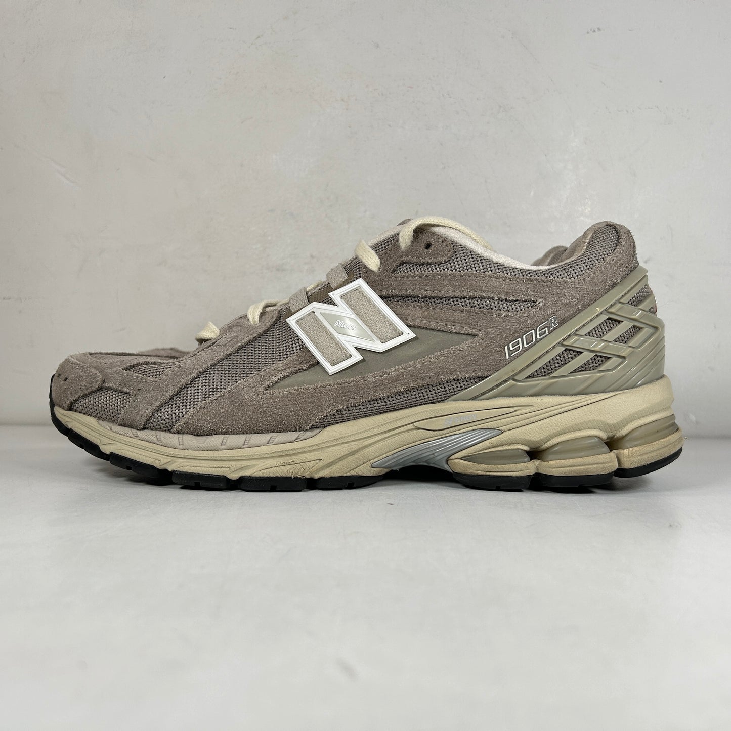 M1906RL New Balance 1906R Beige Cream [USED] - 9.5 M (Used) (No Box)