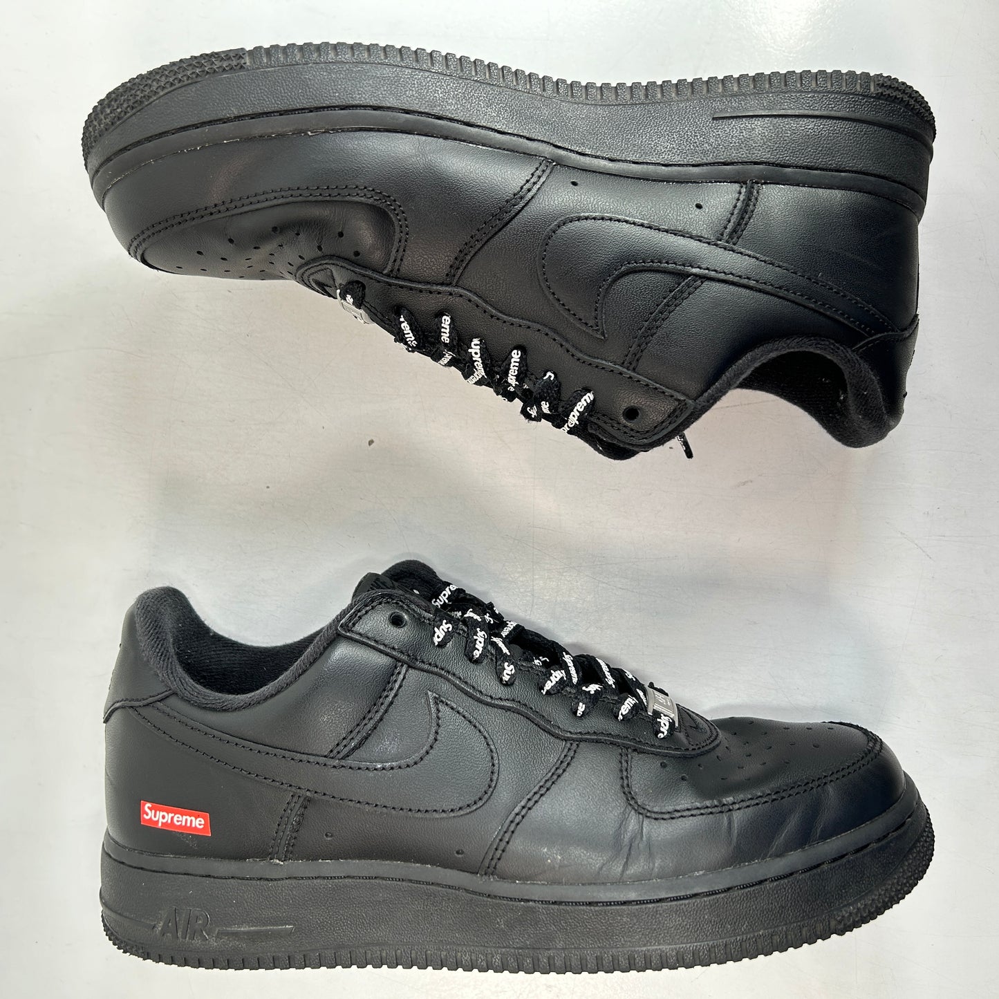 CU9225 001 Air Force 1 Low Supreme Black [USED] - 8 M (Used)