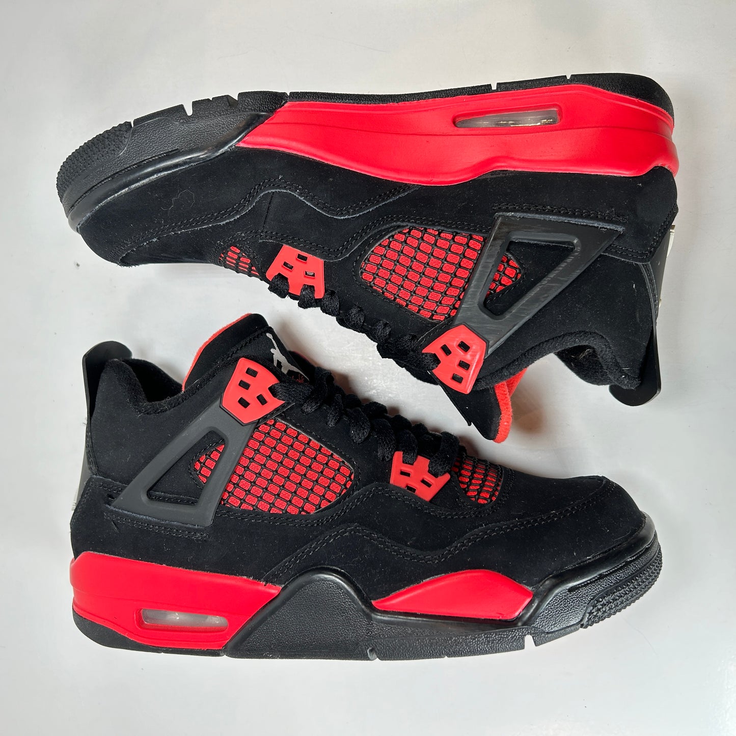 408452 016 Jordan 4 Retro Red Thunder (GS) [USED] - 6 Y (Used)