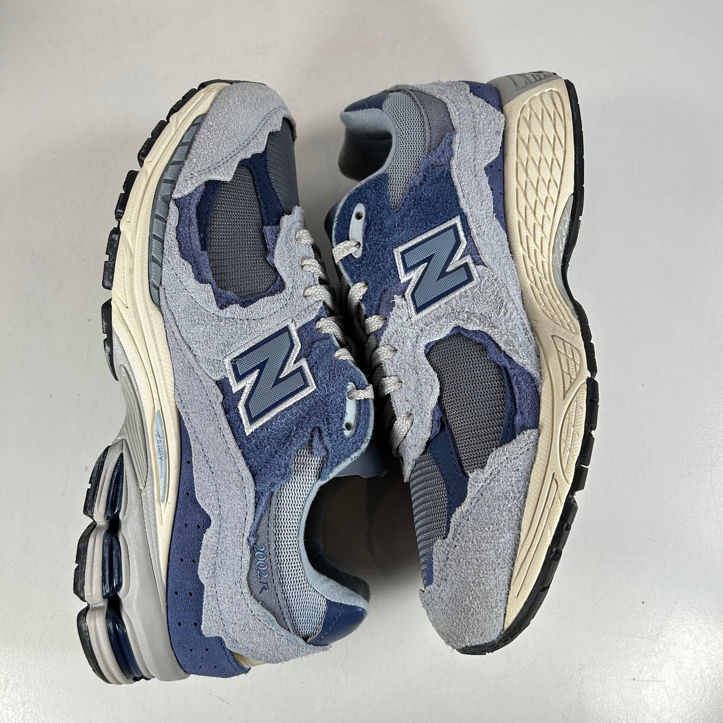 M2002RDI New Balance 2002R Protection Pack Light Arctic Grey Purple [USED] - 11 M (Used)