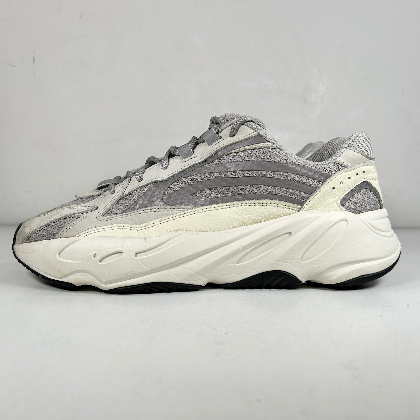 EF2829 Yeezy 700 Static [USED] - 10 M (Used) (No Box)