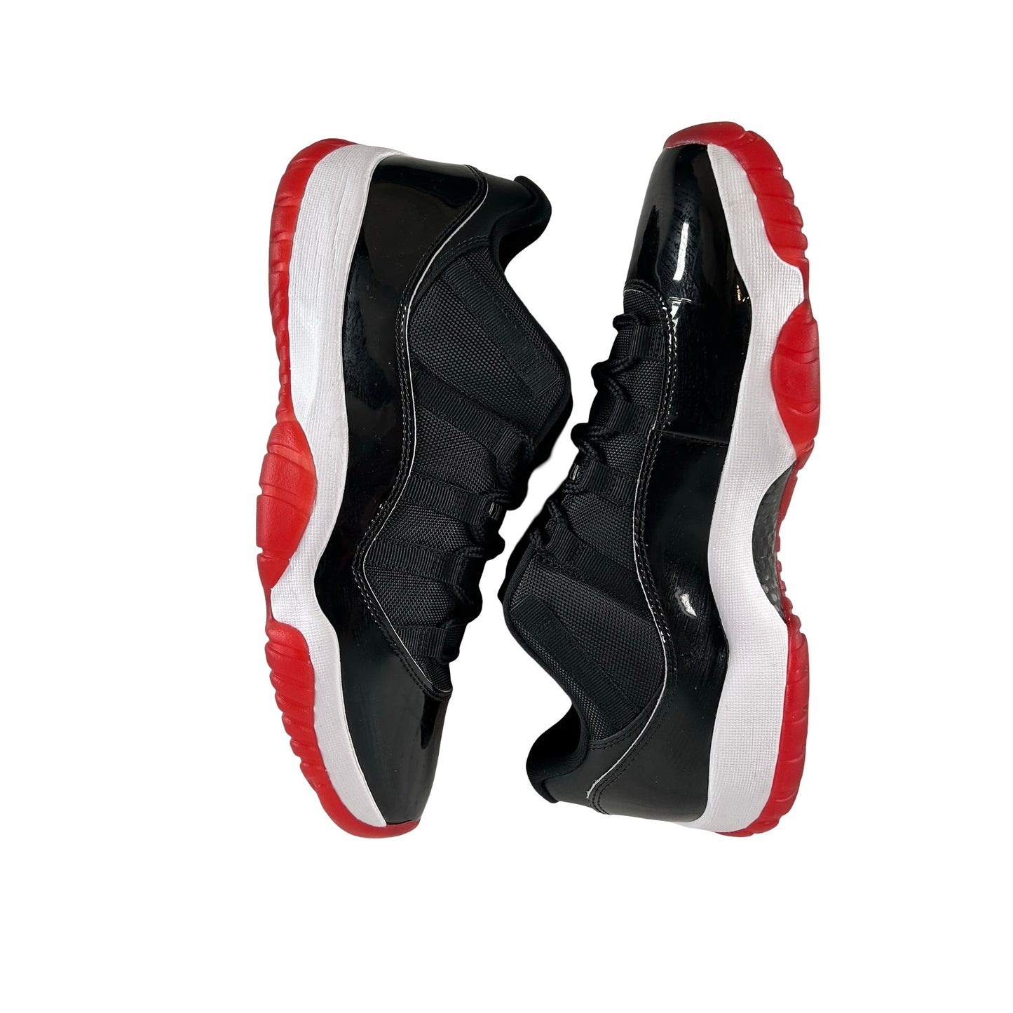 FV5104 006 Jordan 11 Retro Low Bred (2025) - 10.5 M (Used)