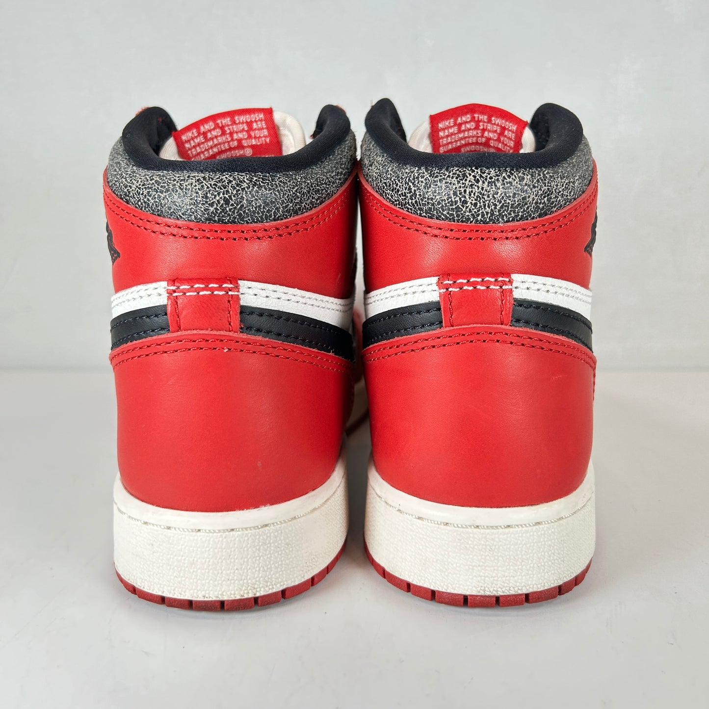 FD1437 612 Jordan 1 Retro High OG Chicago Lost and Found (GS) [USED] - 5.5 Y (Used)