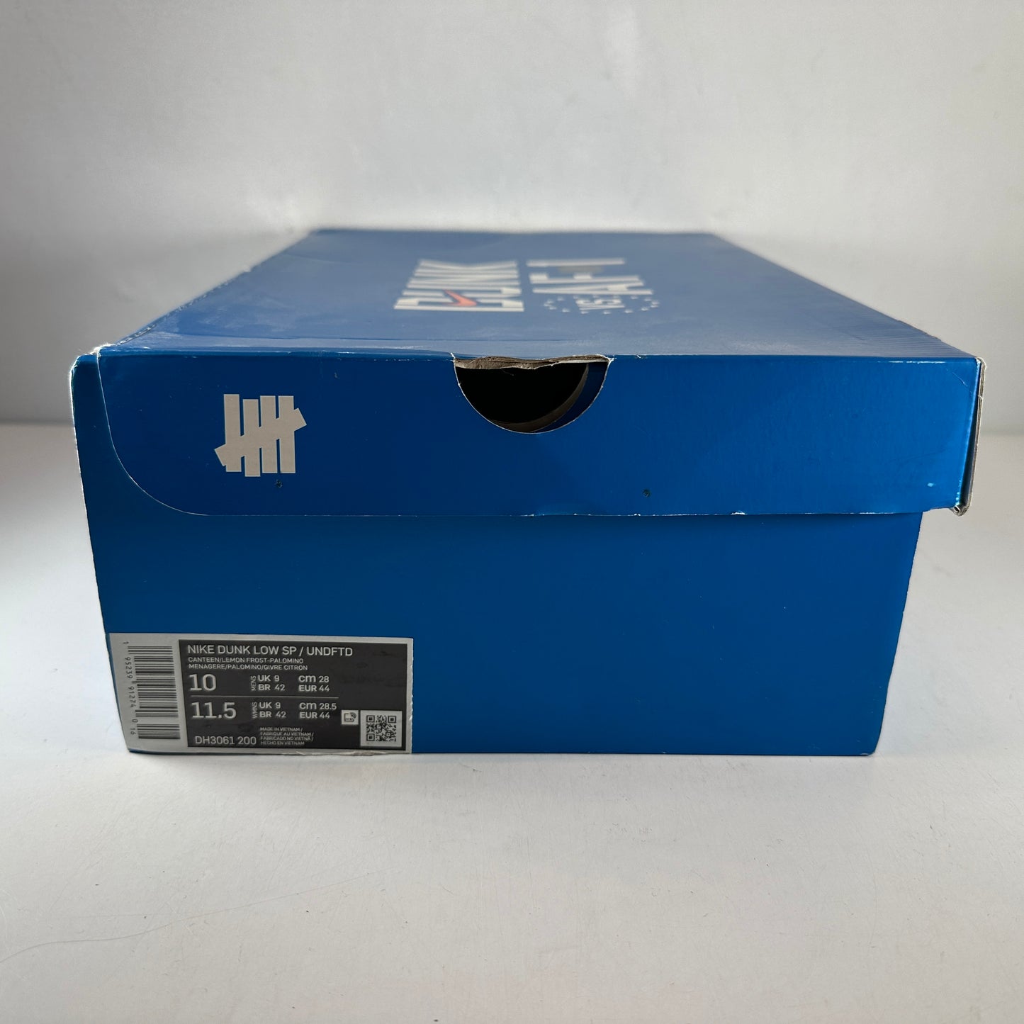 DH3061 200 Nike Dunk Low SP UNDEFEATED Canteen Dunk [USED] - 10 M (Used)