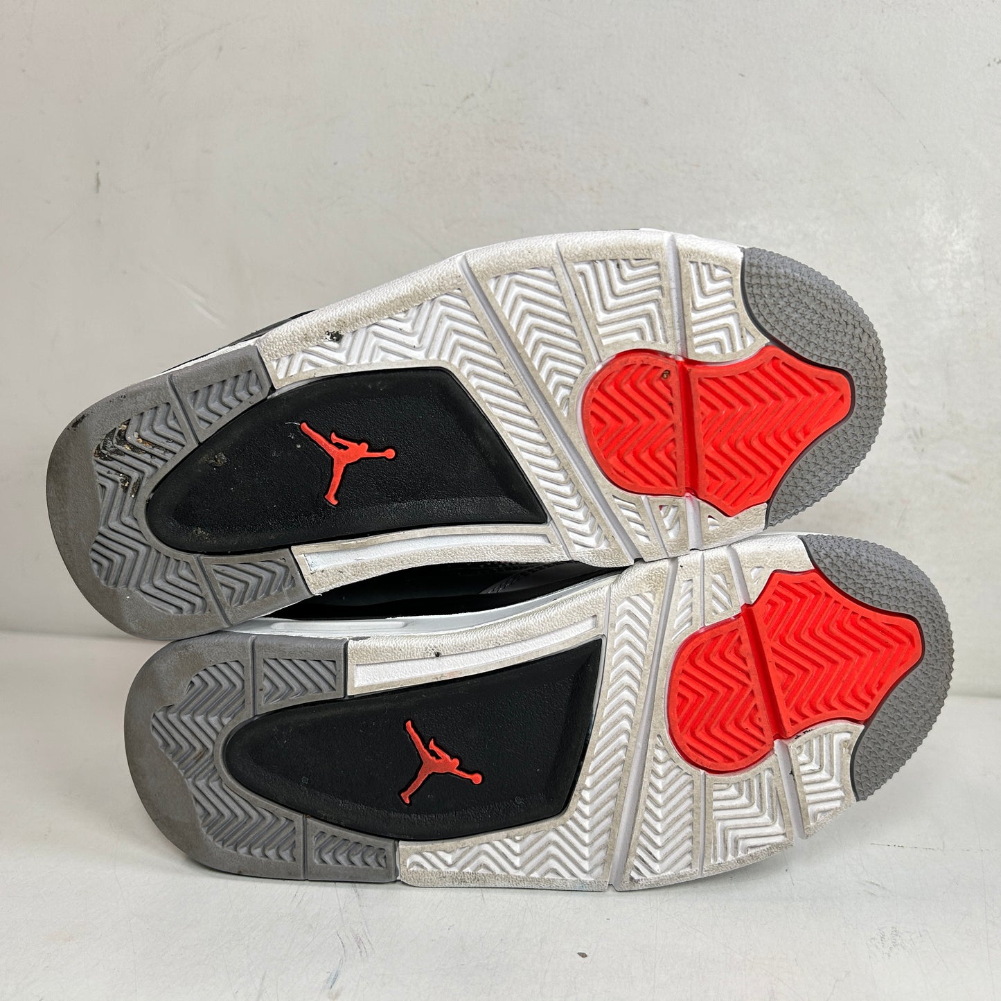 408452 061 Jordan 4 Retro Infrared (GS) [USED] - 4 Y (Used)