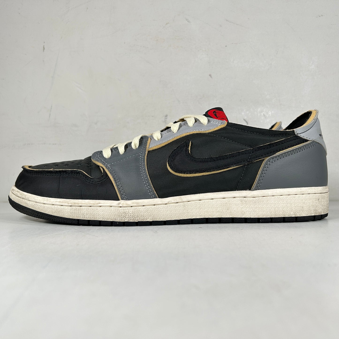 DV0982 006 Jordan 1 Low OG EX Black Smoke Grey [USED] - 14 M (Used) (No Box2)