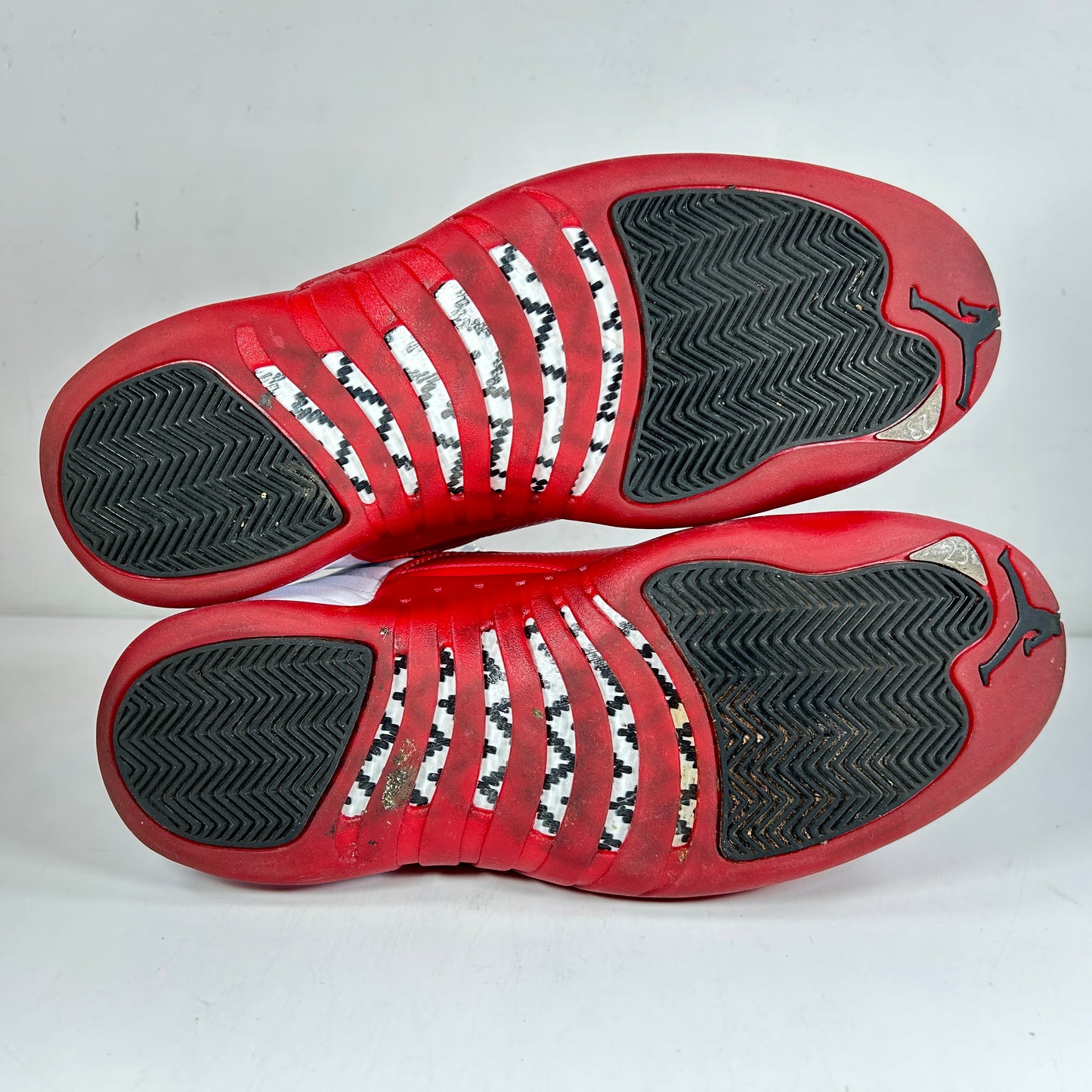 CT8013 116 Jordan 12 Retro Cherry (2023) [USED] - 12 M (Used)