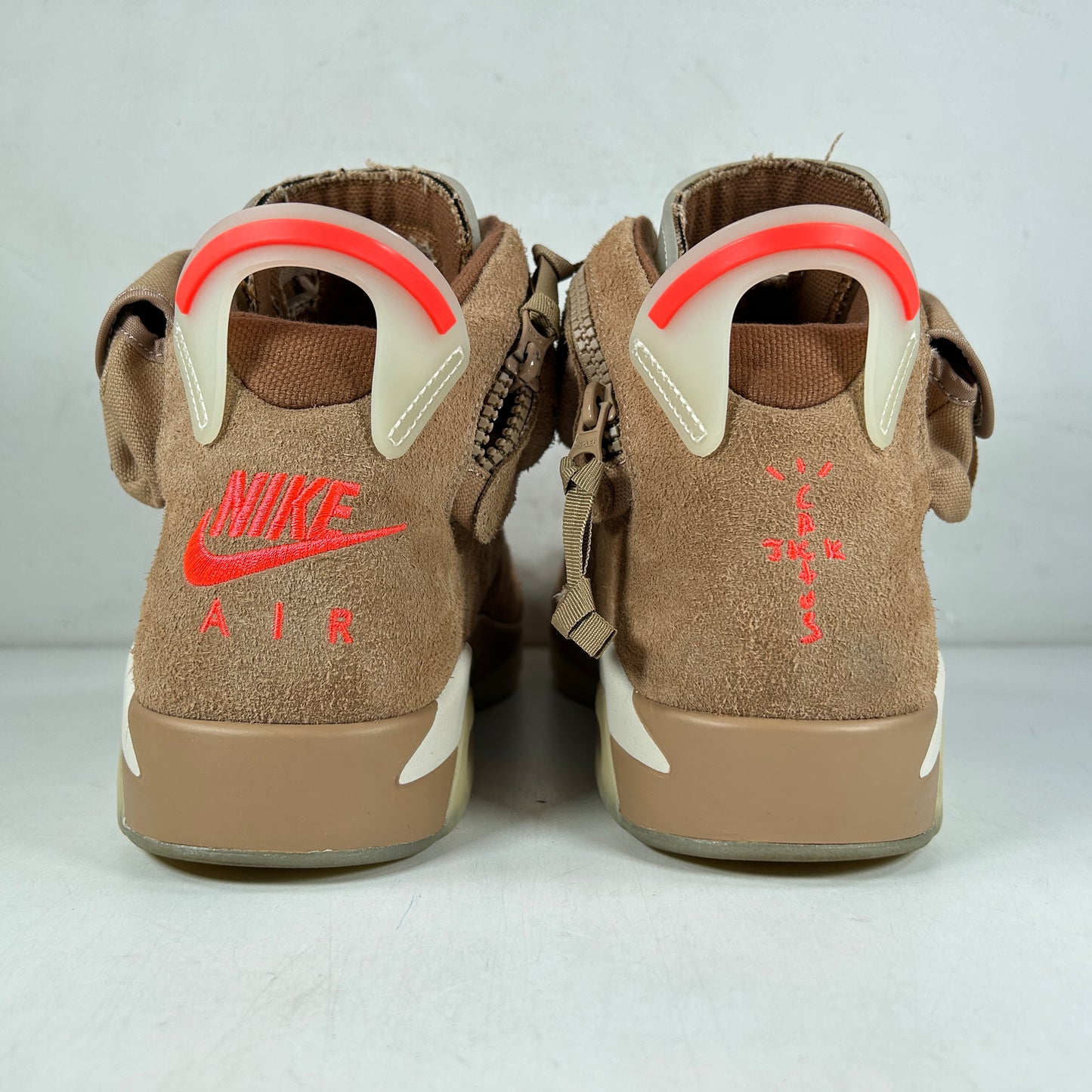 DH0690 200 Jordan 6 Retro Travis Scott Caqui británico